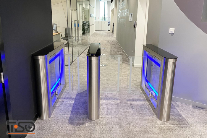 Speedblade 500 and Speedblade 900, Khidmah office, Yas Mall, Abu-dhabi, UAE