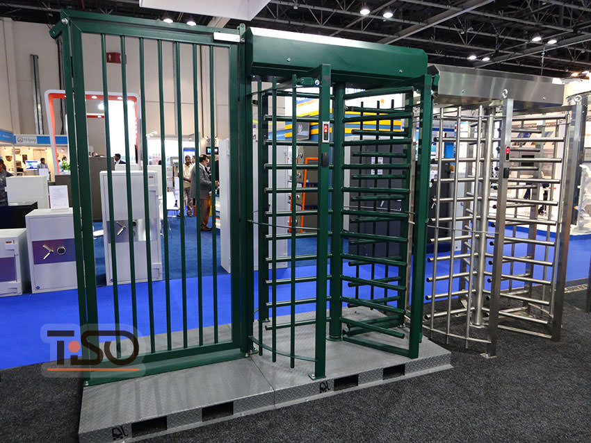 Sesam-Drehkreuz mit zusätzlicher Notöffnungund, INTERSEC-2017